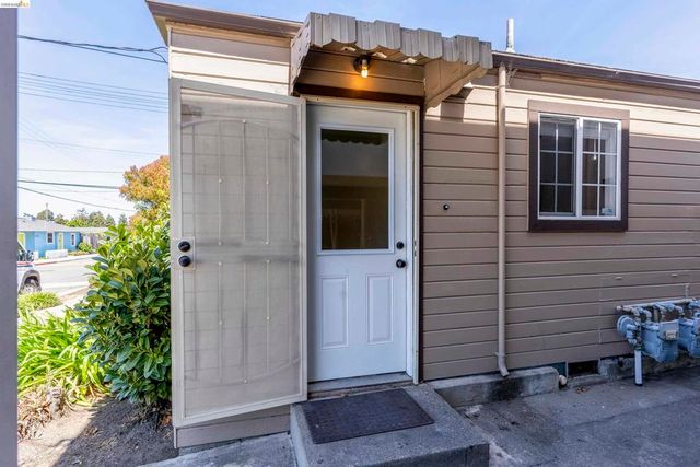 1114 S 57Th St, Richmond, CA 94804
