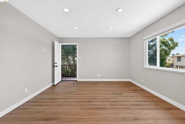 1114 S 57Th St, Richmond, CA 94804