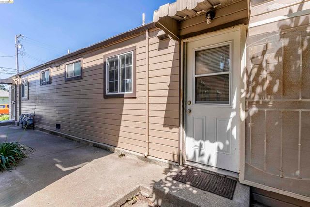 1114 S 57Th St, Richmond, CA 94804