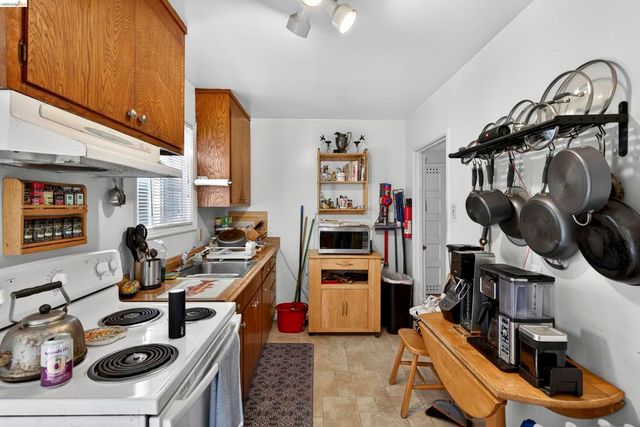 1114 S 57Th St, Richmond, CA 94804