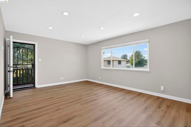 1114 S 57Th St, Richmond, CA 94804