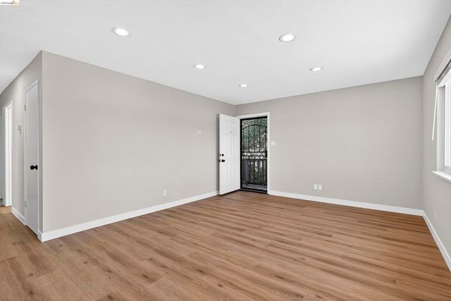 1114 S 57Th St, Richmond, CA 94804
