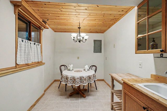 7201 32nd Avenue N, Crystal, MN 55427