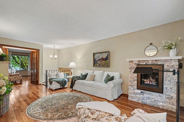7201 32nd Avenue N, Crystal, MN 55427