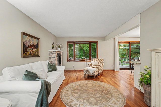 7201 32nd Avenue N, Crystal, MN 55427