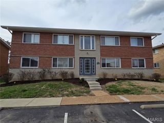 2 Bruce Drive, Florissant, MO 63031