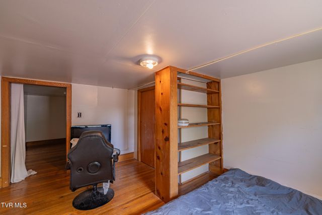 100 Salvage Lane, Johnson City, TN 37604