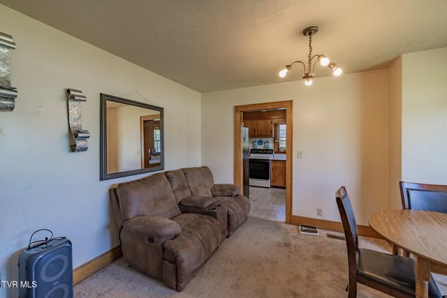 100 Salvage Lane, Johnson City, TN 37604