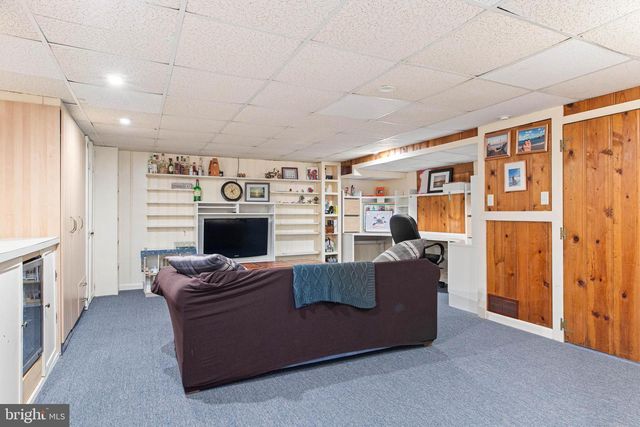 465 BRIARHILL RD, Springfield, PA 19064