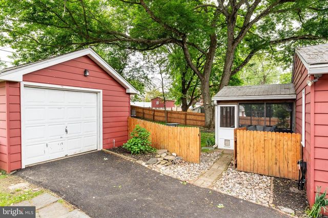 465 BRIARHILL RD, Springfield, PA 19064