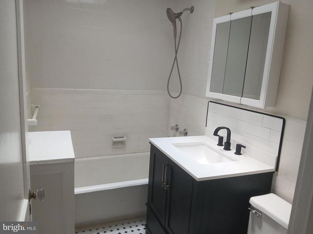 3423 BARCLAY ST, Philadelphia, PA 19129