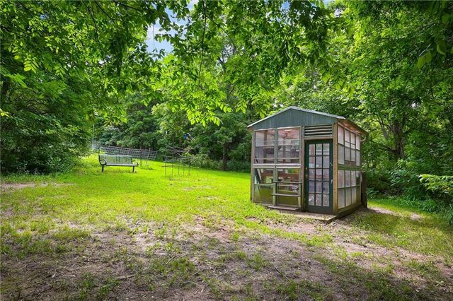 22001 S Hedge Hill Drive, Pleasant Hill, MO 64080