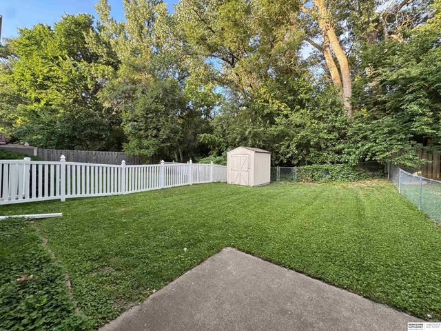 3073 S 35th Avenue, Omaha, NE 68105