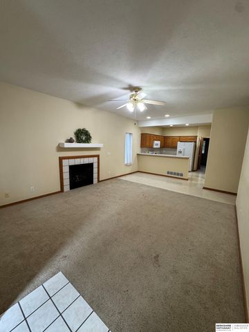 3073 S 35th Avenue, Omaha, NE 68105