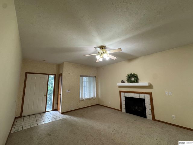3073 S 35th Avenue, Omaha, NE 68105