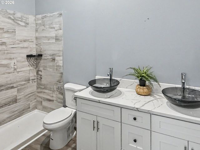 4559 47TH Ave Ne, Salem, OR 97305