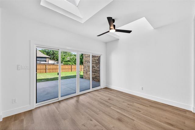 1213 Sycamore Drive, Carrollton, TX 75007