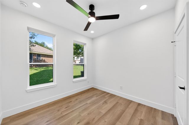1213 Sycamore Drive, Carrollton, TX 75007