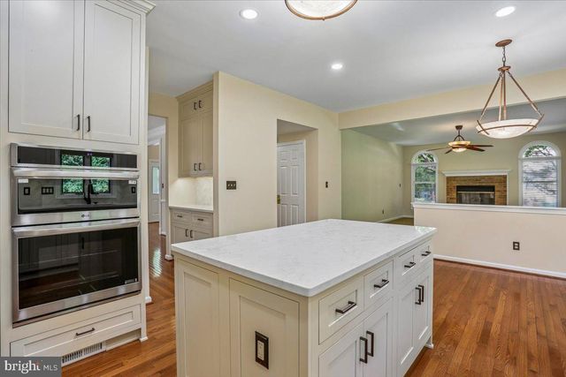 8105 DRY RIDGE, Montgomery Village, MD 20886