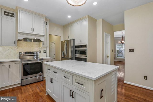 8105 DRY RIDGE, Montgomery Village, MD 20886