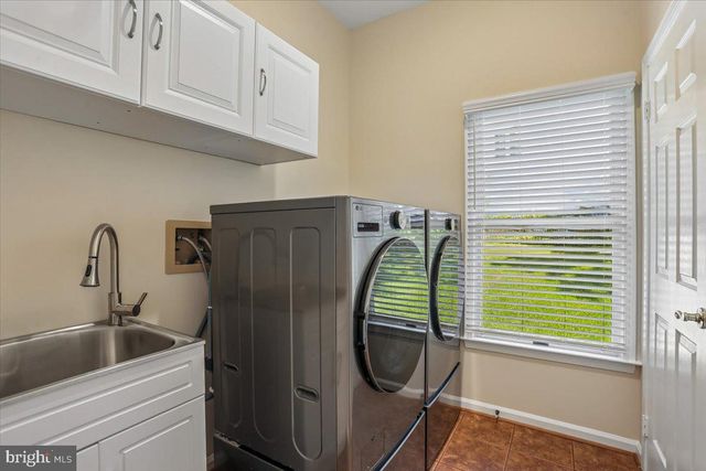 8105 DRY RIDGE, Montgomery Village, MD 20886