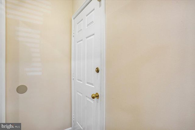 8105 DRY RIDGE, Montgomery Village, MD 20886