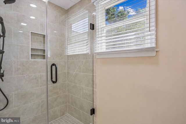 8105 DRY RIDGE, Montgomery Village, MD 20886
