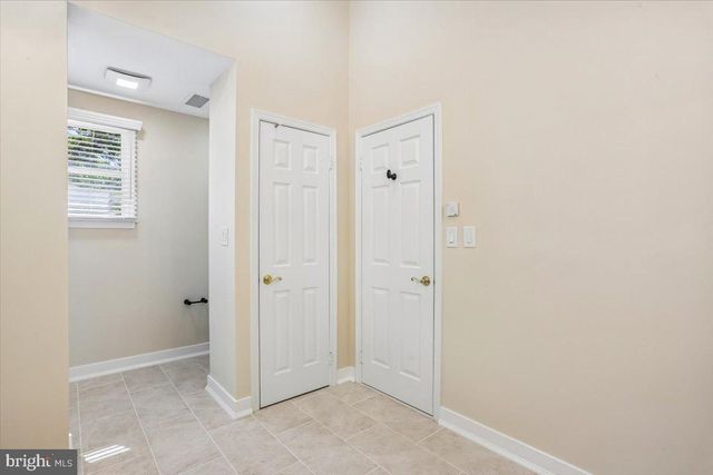 8105 DRY RIDGE, Montgomery Village, MD 20886