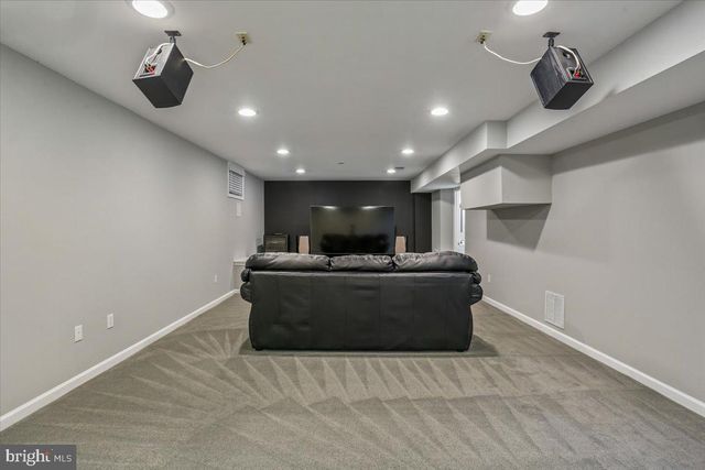 8105 DRY RIDGE, Montgomery Village, MD 20886