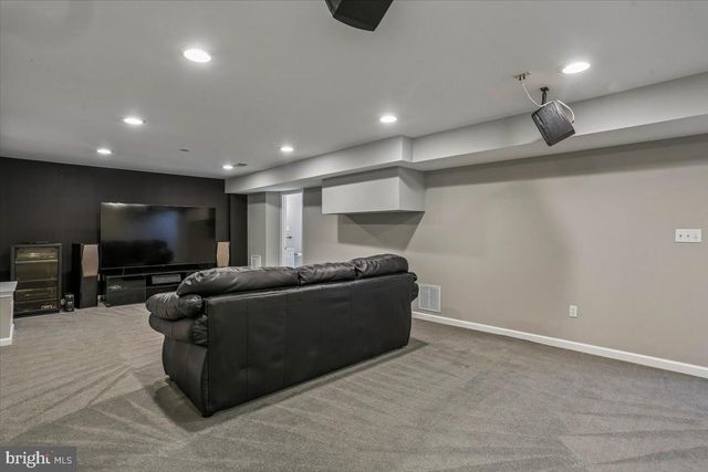8105 DRY RIDGE, Montgomery Village, MD 20886