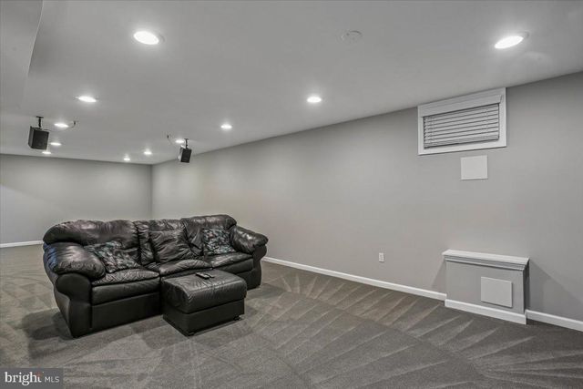 8105 DRY RIDGE, Montgomery Village, MD 20886