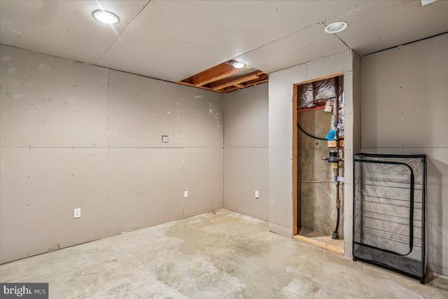 8105 DRY RIDGE, Montgomery Village, MD 20886
