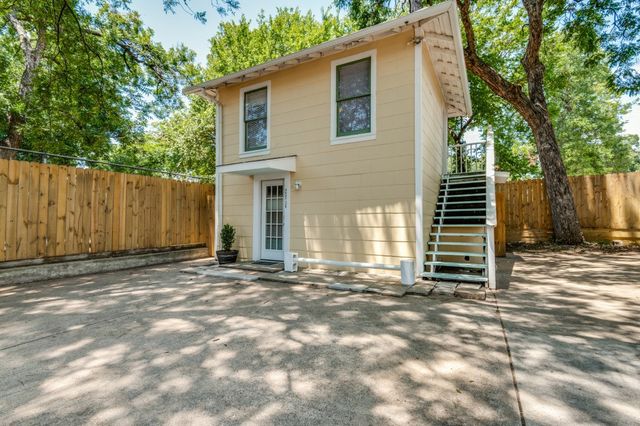 4527 Worth Street 1/2, Dallas, TX 75214