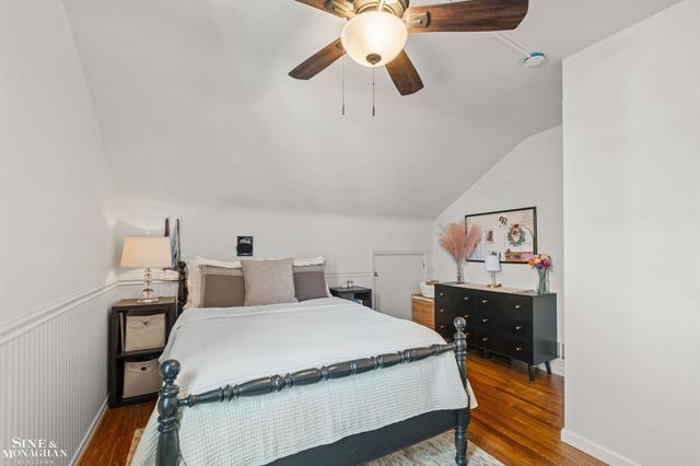 407 Kerby Road, Grosse Pointe Farms, MI 48236