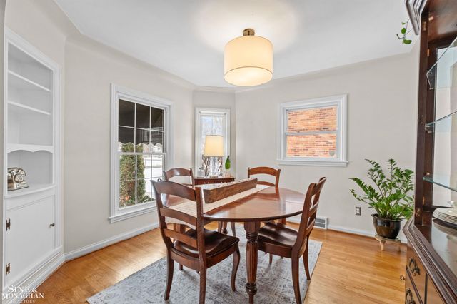 407 Kerby Road, Grosse Pointe Farms, MI 48236