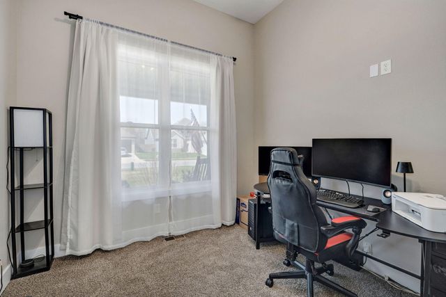 4858 S Aaron Avenue, Springfield, MO 65810