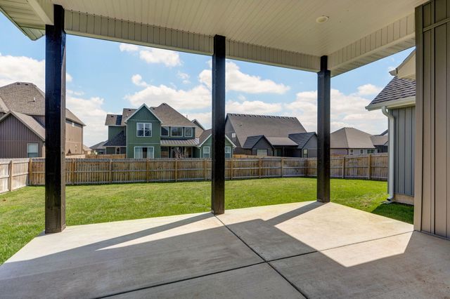 4858 S Aaron Avenue, Springfield, MO 65810