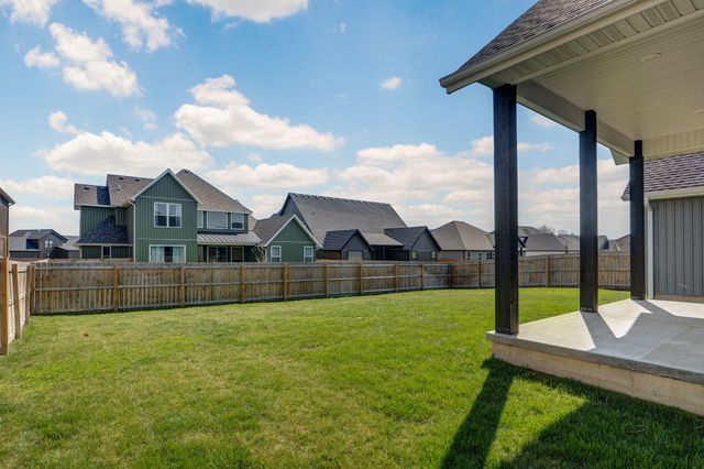 4858 S Aaron Avenue, Springfield, MO 65810