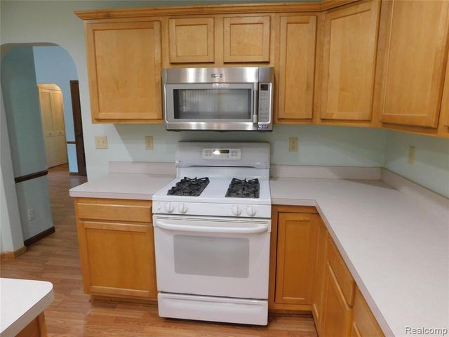 5284 Scotch Settlement Road, Almont, MI 48003