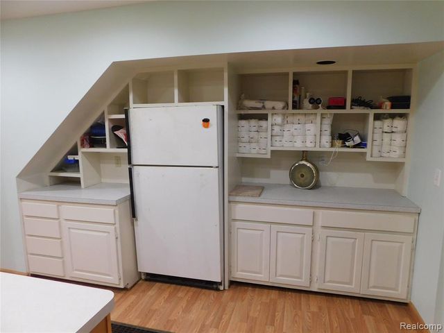 5284 Scotch Settlement Road, Almont, MI 48003