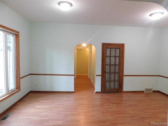 5284 Scotch Settlement Road, Almont, MI 48003