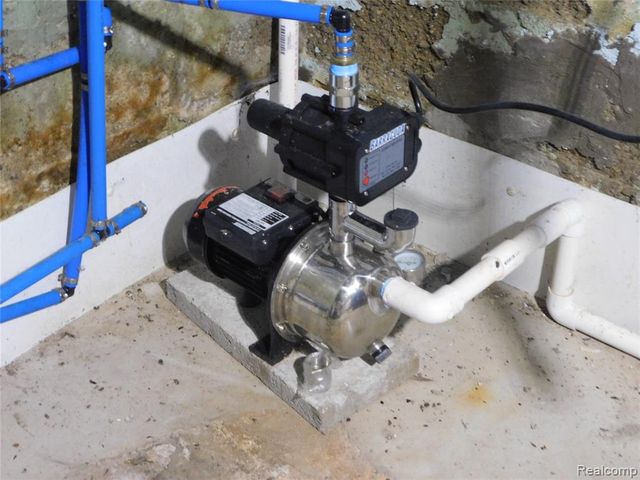 5284 Scotch Settlement Road, Almont, MI 48003