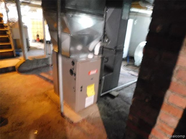 5284 Scotch Settlement Road, Almont, MI 48003