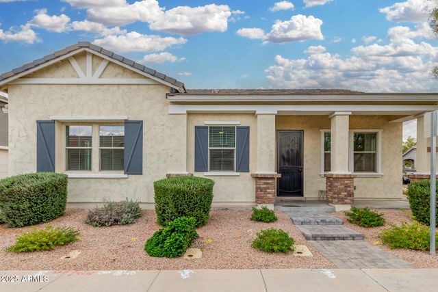 324 N 56th Place, Mesa, AZ 85205