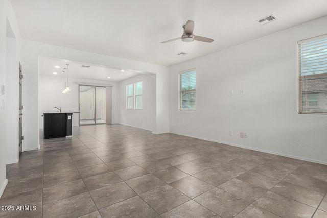 324 N 56th Place, Mesa, AZ 85205