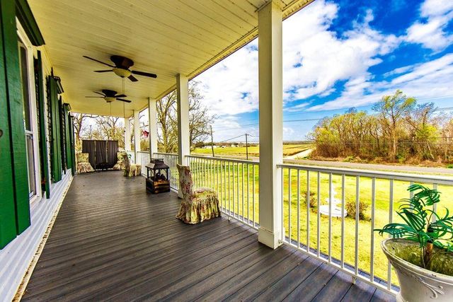 208 Highway 20, Thibodaux, LA 70301