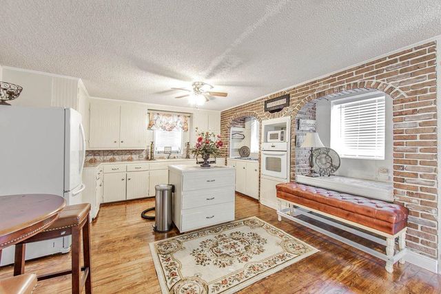 208 Highway 20, Thibodaux, LA 70301