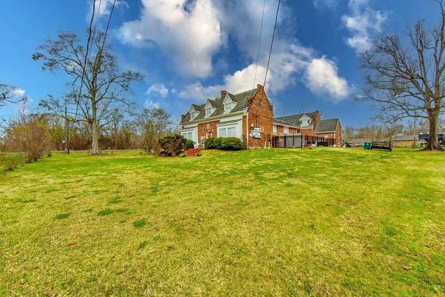 208 Highway 20, Thibodaux, LA 70301