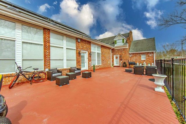 208 Highway 20, Thibodaux, LA 70301