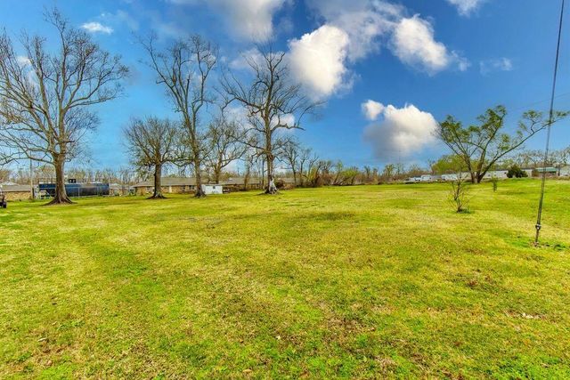 208 Highway 20, Thibodaux, LA 70301